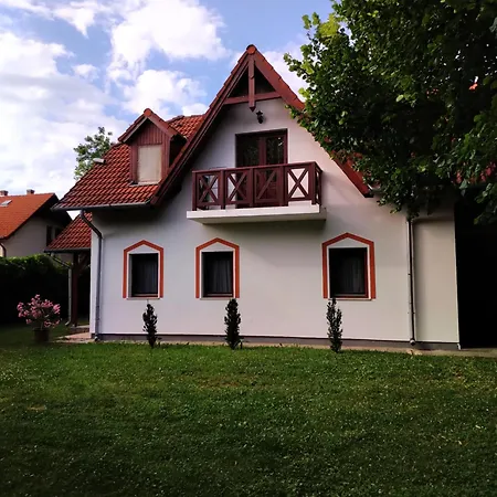 Reteshaz Strudelhaus Apartmanhaz Vonyarcvashegy Exterior photo